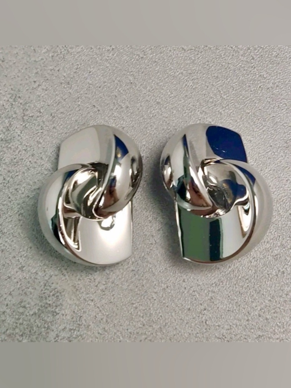 NEW! Christian Dior Vintage Silver Tone Art Deco Knot Retro 80s Clip-On Earrings